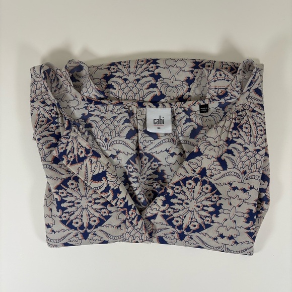 CAbi Blue and White Ruffled Cap Sleeve Blouse Top Shirt Women’s XS NWOT - Picture 3 of 4